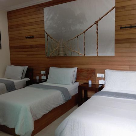 Naura Roomstay กัวลาทาฮัน ภายนอก รูปภาพ